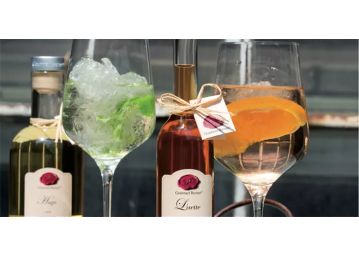 Willkommen in der Welt der Liköre Willkommen in der Welt der Liköre